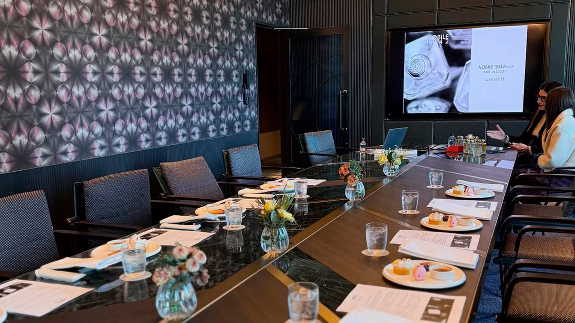 PRESENTAZIONE a Tokyo PRESENTAZIONE a Tokyo